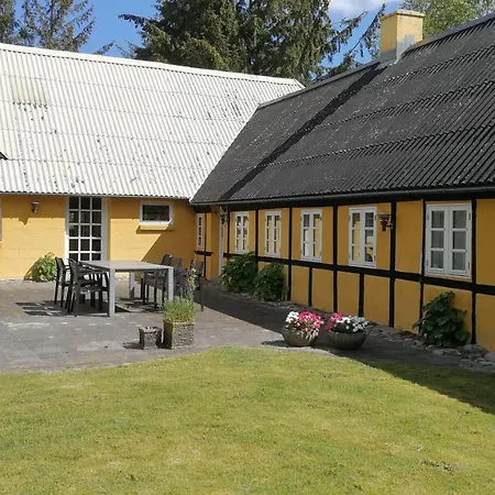 Faedrelandet Ferielejlighed & Turridning Laeso Exterior photo